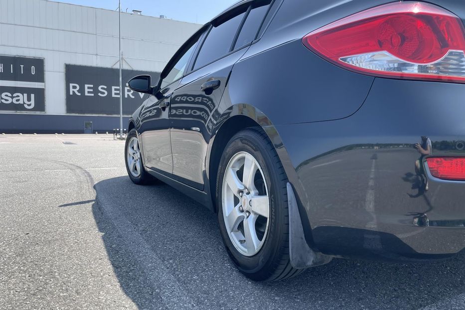 Продам Chevrolet Cruze 2014 года в Киеве