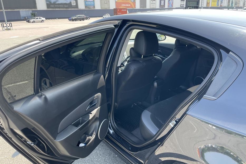 Продам Chevrolet Cruze 2014 года в Киеве