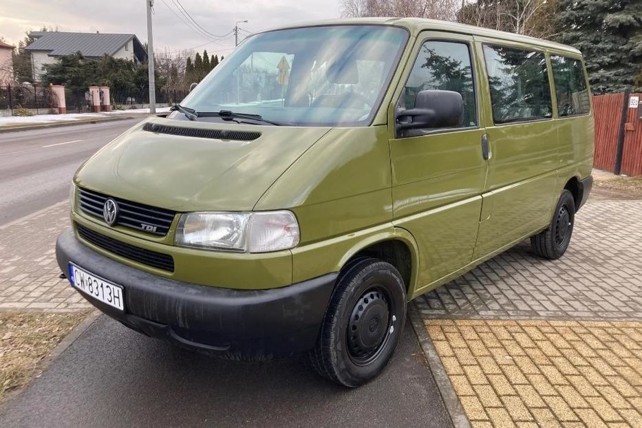 Продам Volkswagen T4 (Transporter) пасс. 2002 года в Харькове