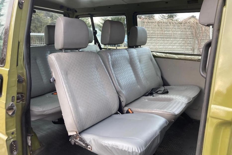 Продам Volkswagen T4 (Transporter) пасс. 2002 года в Харькове