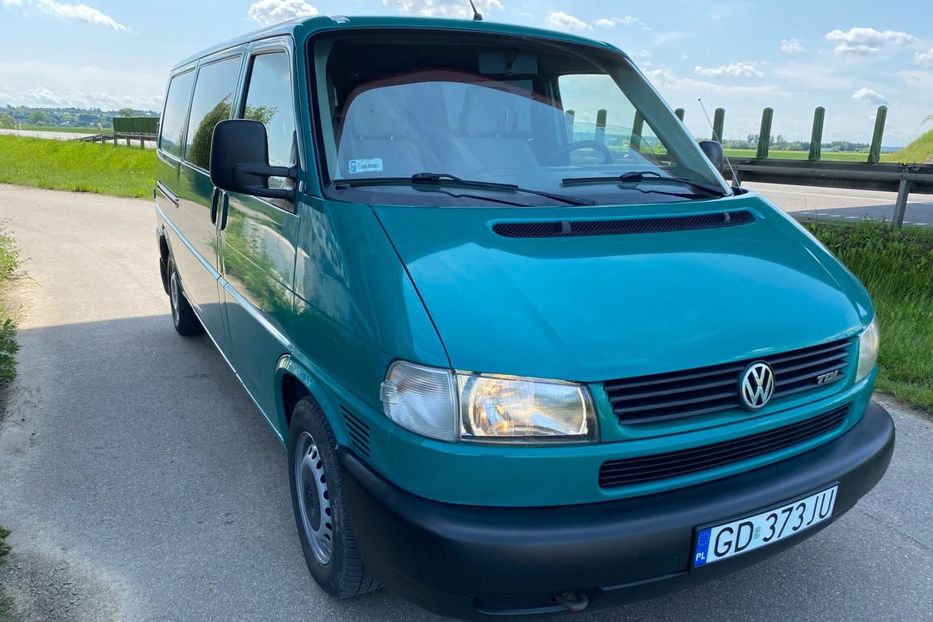 Продам Volkswagen T4 (Transporter) пасс. 2002 года в г. Изюм, Харьковская область