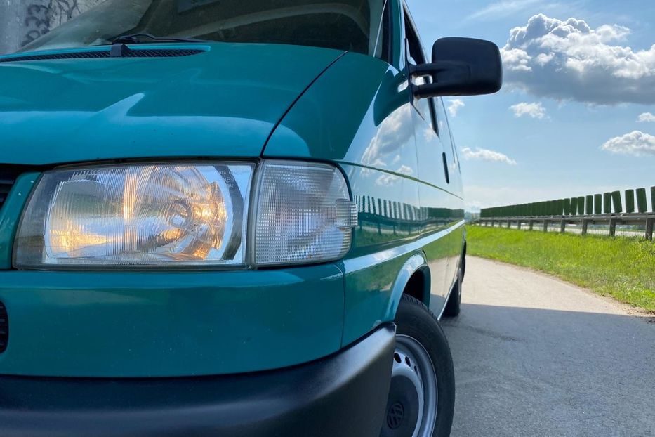 Продам Volkswagen T4 (Transporter) пасс. 2002 года в г. Изюм, Харьковская область