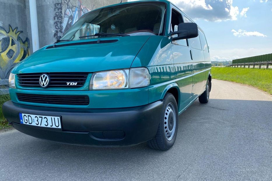 Продам Volkswagen T4 (Transporter) пасс. 2002 года в г. Изюм, Харьковская область