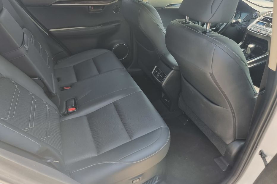 Продам Lexus NX 200 Hybrid 2016 года в Одессе