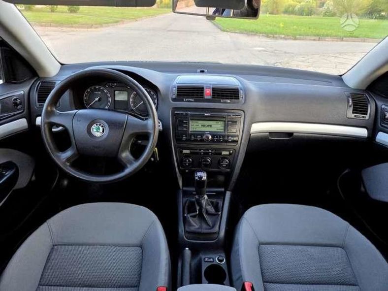 Продам Skoda Octavia 2003 года в Харькове