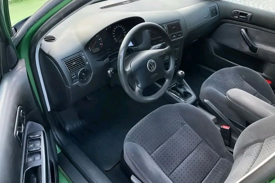 Продам Volkswagen Golf IV 2004 года в Киеве