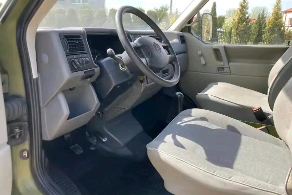 Продам Volkswagen T4 (Transporter) пасс. 2002 года в Днепре