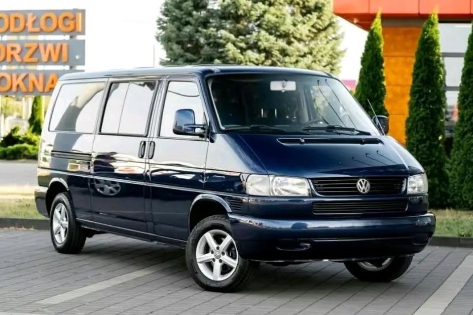 Продам Volkswagen T4 (Transporter) пасс. 2002 года в Киеве