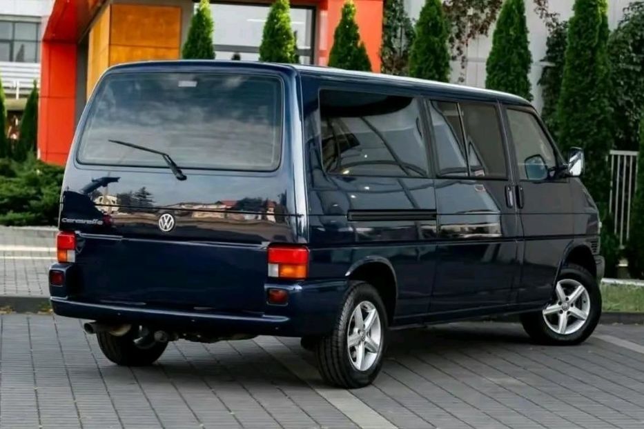 Продам Volkswagen T4 (Transporter) пасс. 2002 года в Киеве