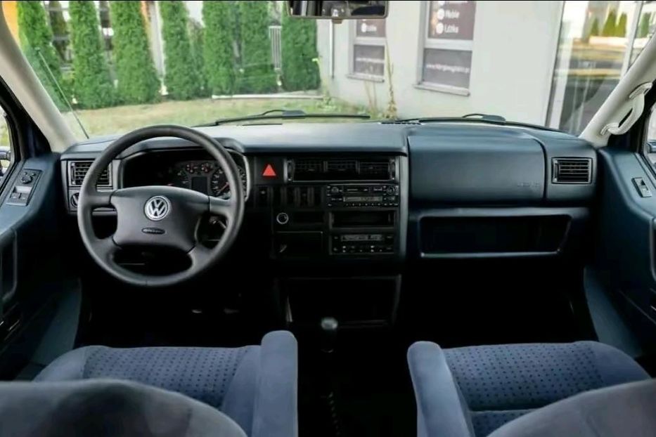 Продам Volkswagen T4 (Transporter) пасс. 2002 года в Киеве