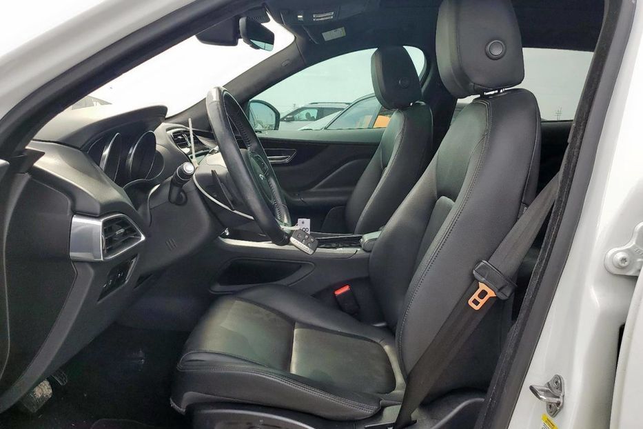 Продам Jaguar F-Pace 2020 года в Киеве