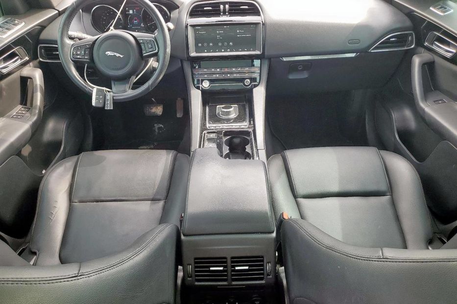 Продам Jaguar F-Pace 2020 года в Киеве