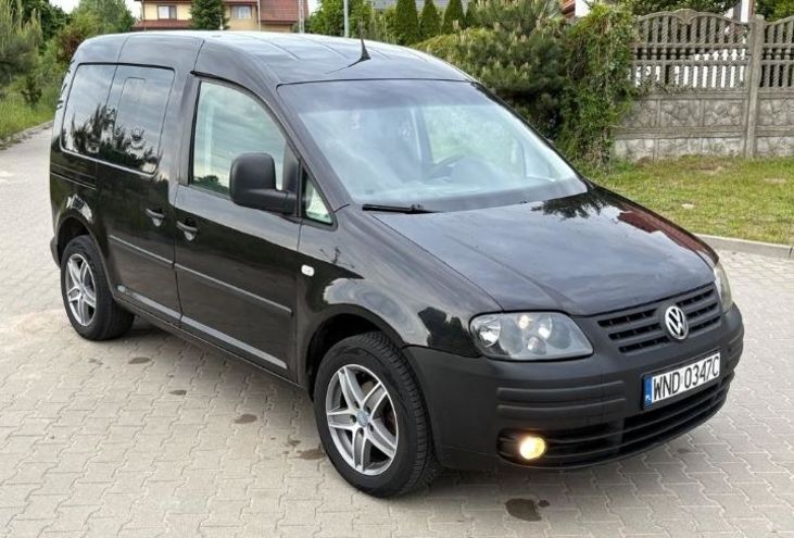 Продам Volkswagen Caddy пасс. 2006 года в г. Буча, Киевская область