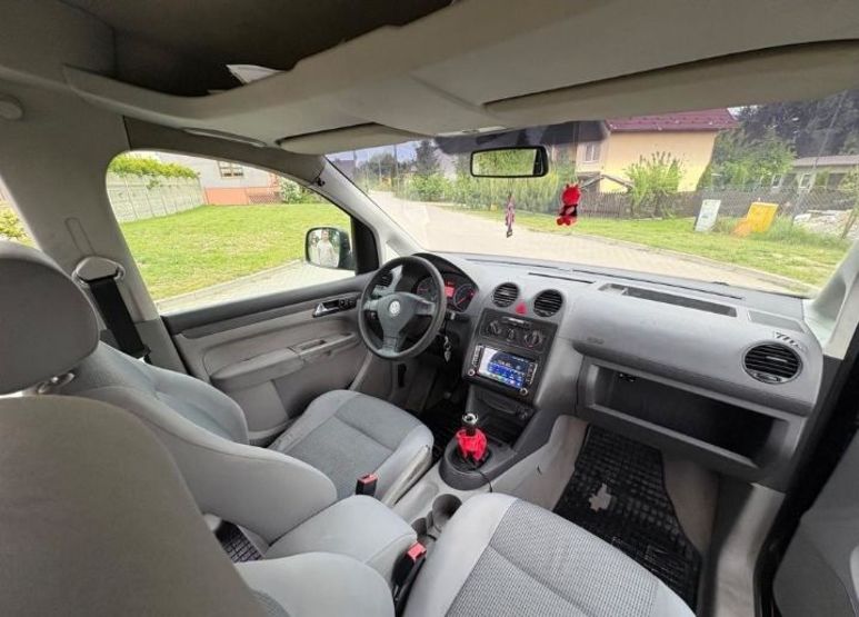 Продам Volkswagen Caddy пасс. 2006 года в г. Буча, Киевская область