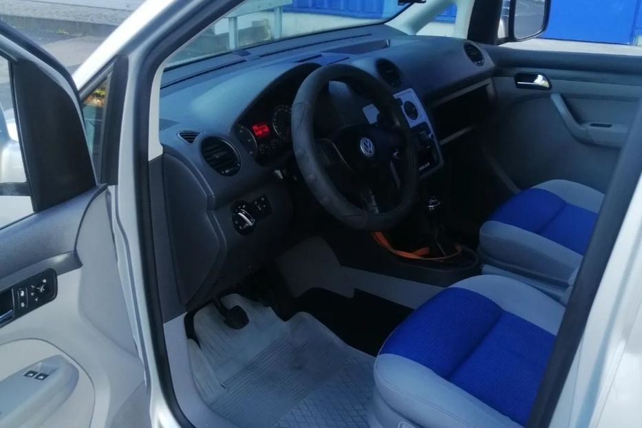 Продам Volkswagen Caddy пасс. 2008 года в Днепре