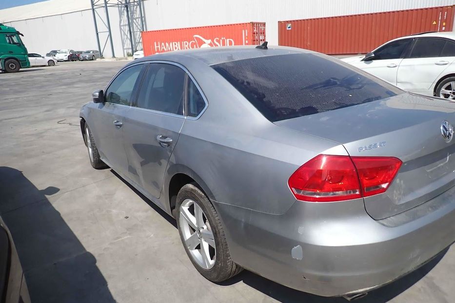 Продам Volkswagen Passat B7 SE 2013 года в Киеве
