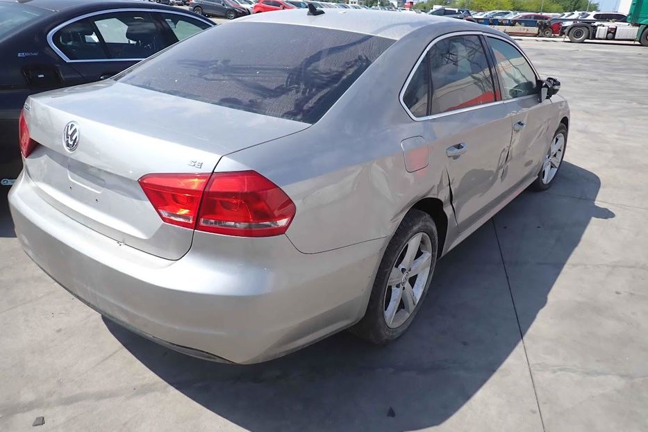 Продам Volkswagen Passat B7 SE 2013 года в Киеве
