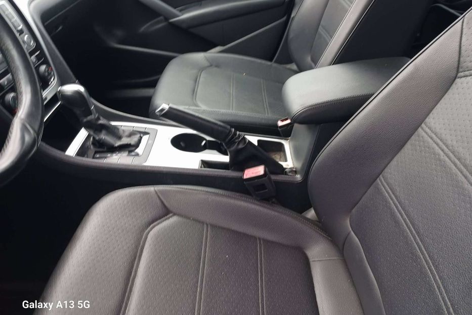 Продам Volkswagen Passat B7 SE 2013 года в Киеве