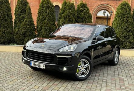Продам Porsche Cayenne  Plug-in Hybrid 2016 года в Одессе