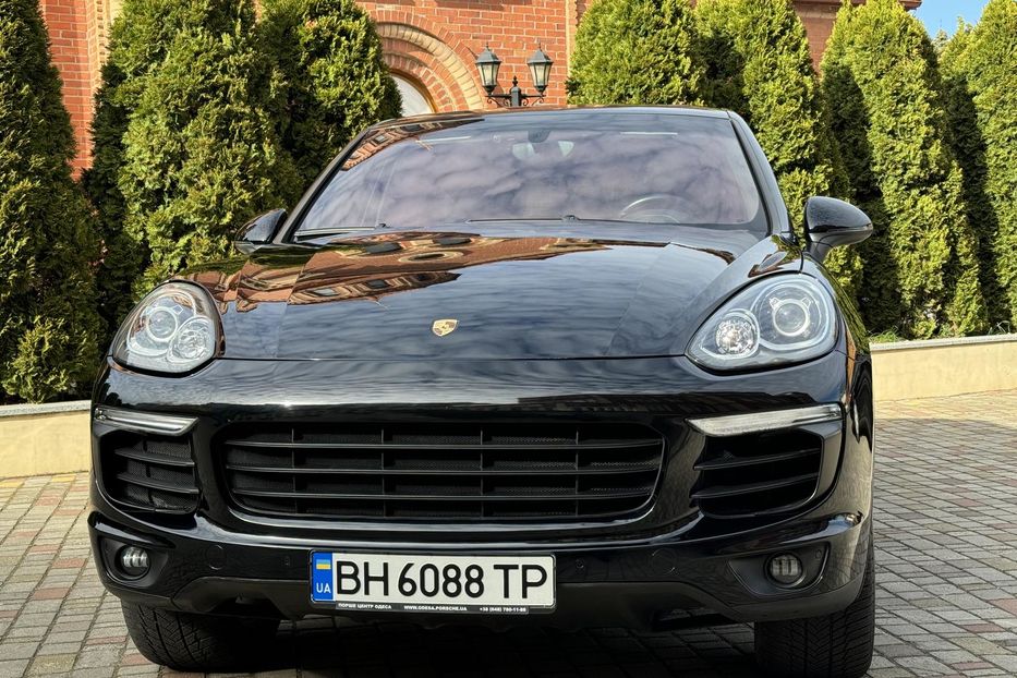 Продам Porsche Cayenne  Plug-in Hybrid 2016 года в Одессе