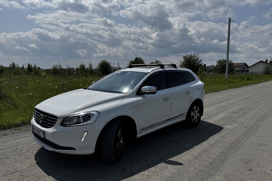 Продам Volvo XC60 2016 года в Киеве