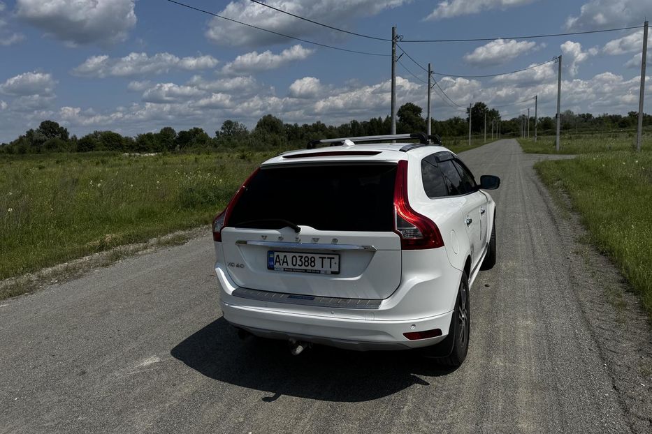 Продам Volvo XC60 2016 года в Киеве