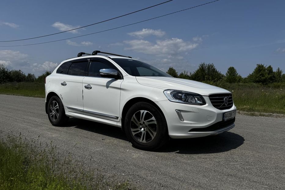 Продам Volvo XC60 2016 года в Киеве