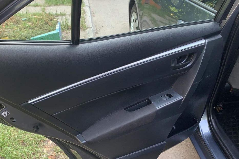 Продам Toyota Corolla 2015 года в Одессе