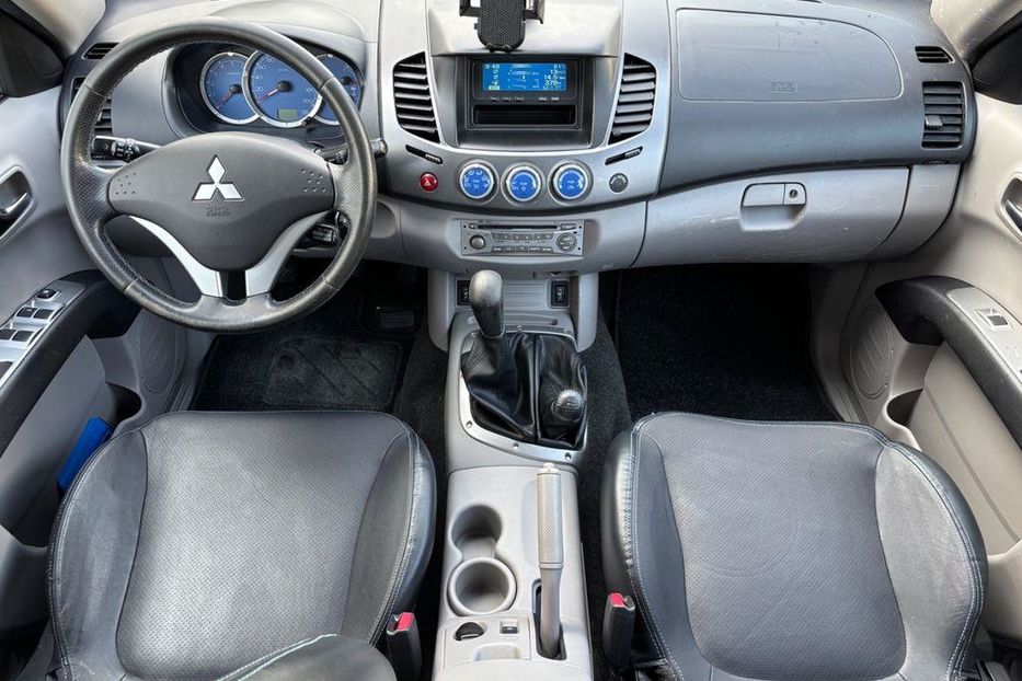 Продам Mitsubishi L 200 2010 года в г. Изюм, Харьковская область