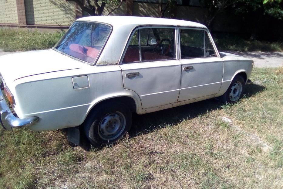 Продам ВАЗ 2101 Сидан 1977 года в Харькове