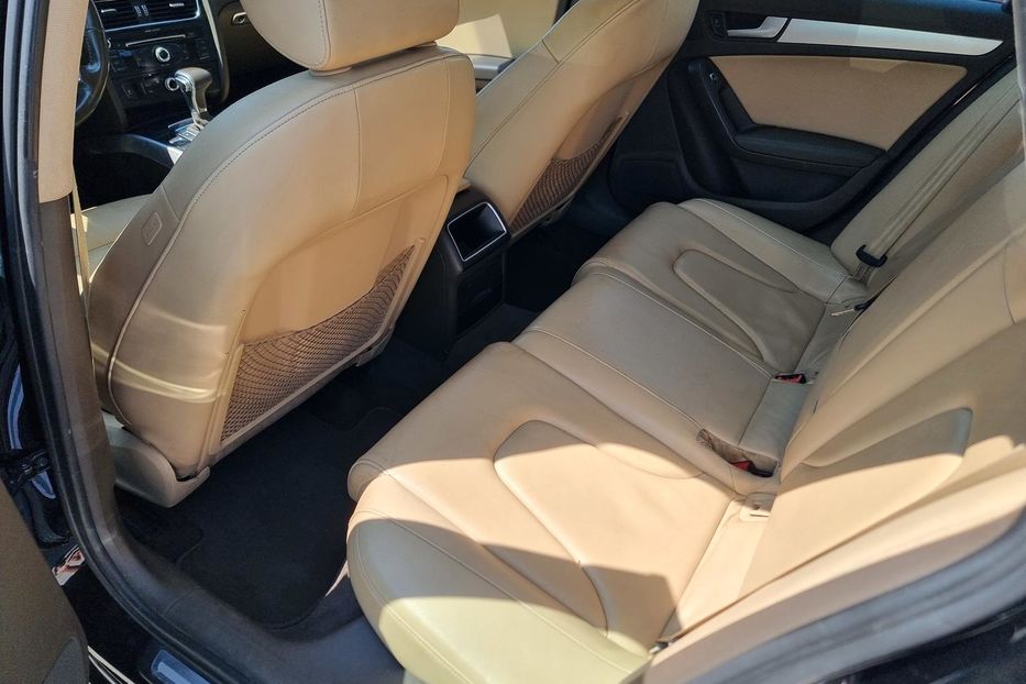 Продам Audi A4 2012 года в Одессе