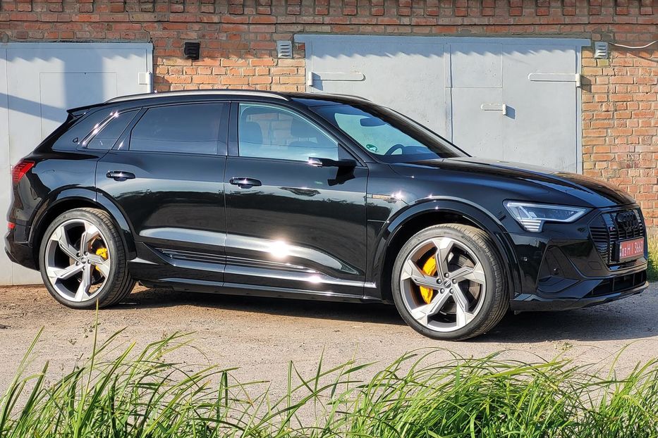 Продам Audi E-Tron S 2022 года в Житомире