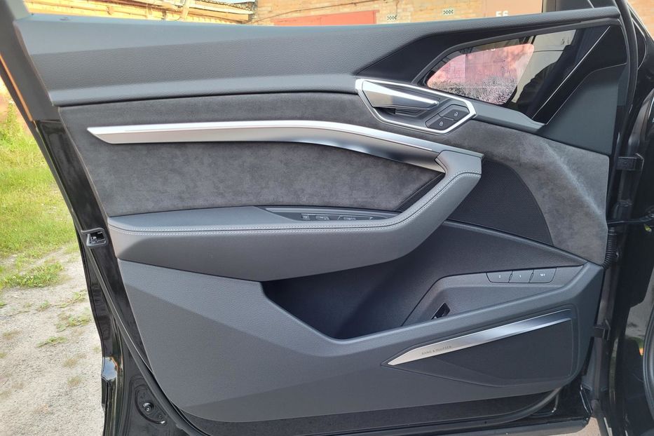 Продам Audi E-Tron S 2022 года в Житомире