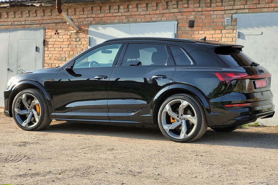 Продам Audi E-Tron S 2022 года в Житомире