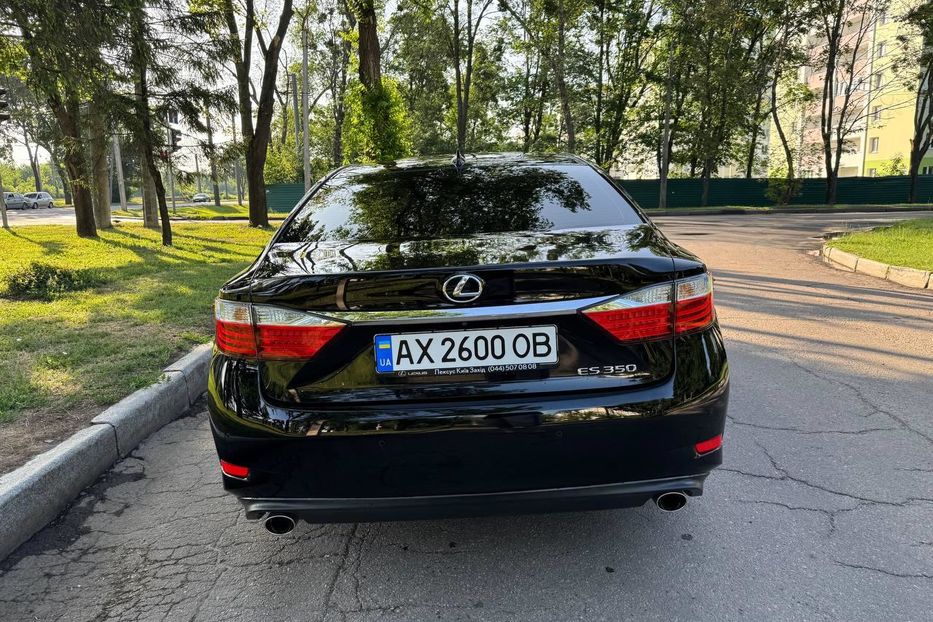 Продам Lexus ES 350 2015 года в Харькове