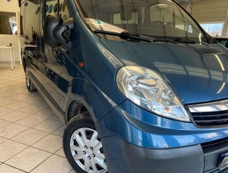 Продам Opel Vivaro пасс. 2012 года в Днепре