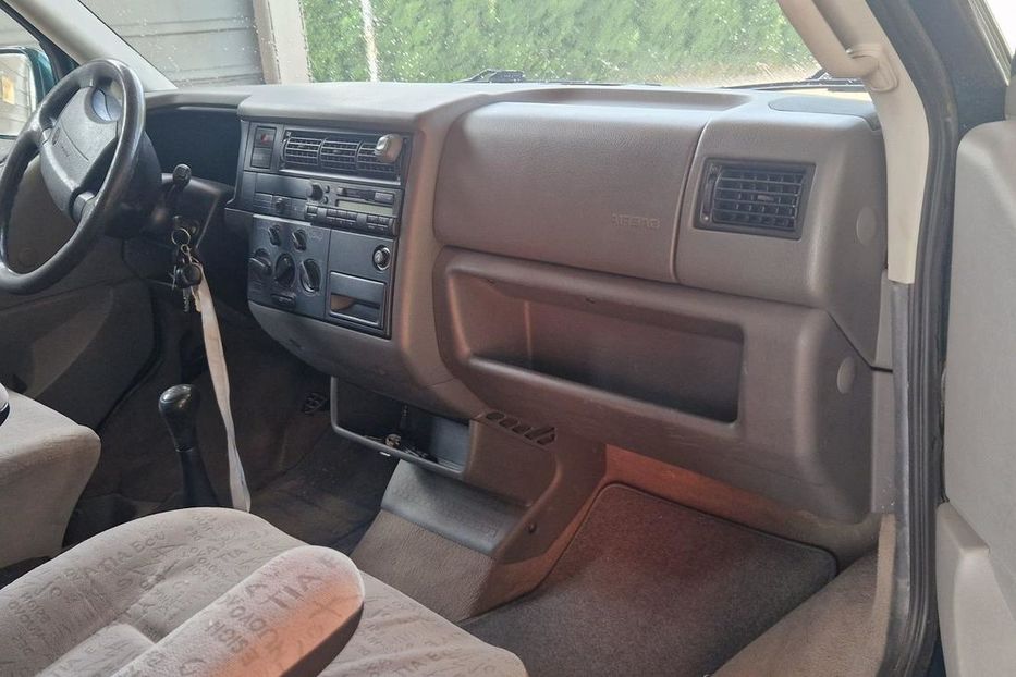Продам Volkswagen T4 (Transporter) пасс. T4 2003 года в Харькове
