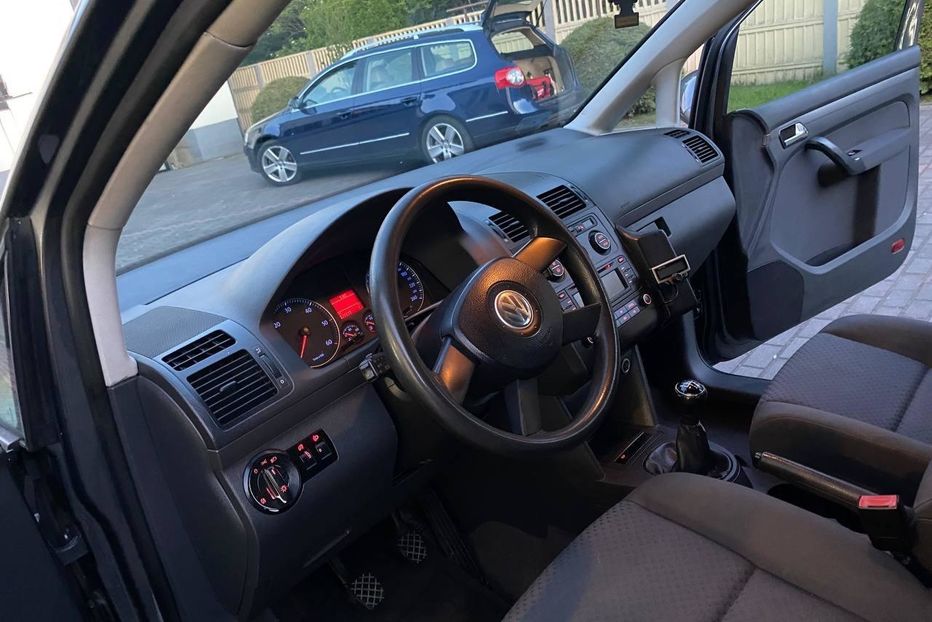 Продам Volkswagen Touran 2007 года в Львове