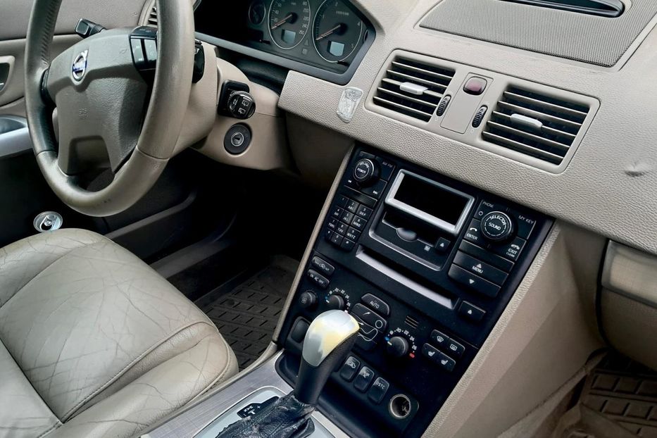 Продам Volvo XC90 2007 года в Виннице