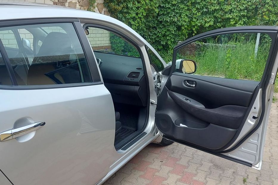 Продам Nissan Leaf 2014 года в Харькове