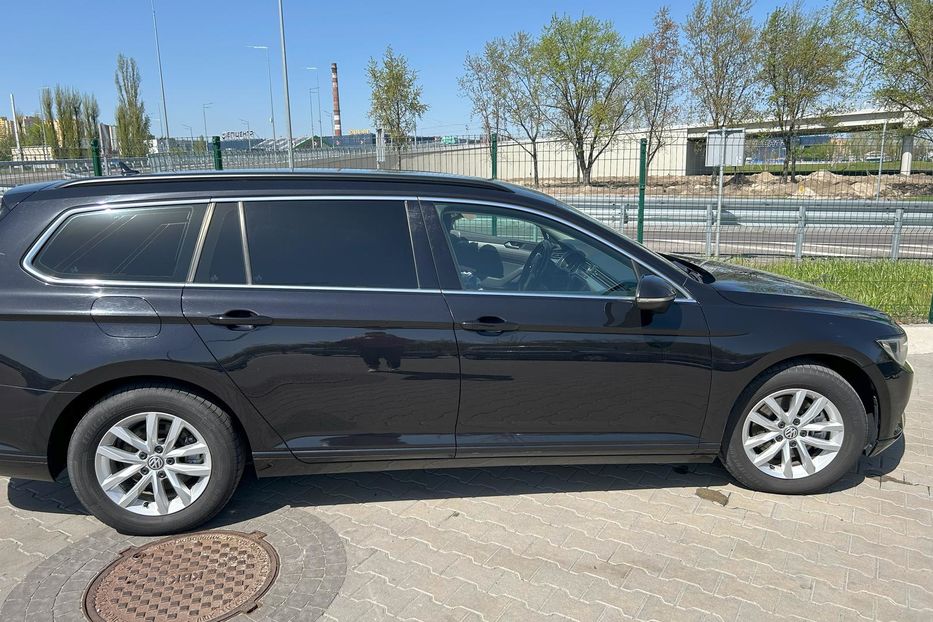 Продам Volkswagen Passat B8 2017 года в Киеве