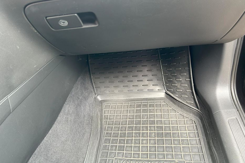 Продам Volkswagen Passat B8 2017 года в Киеве