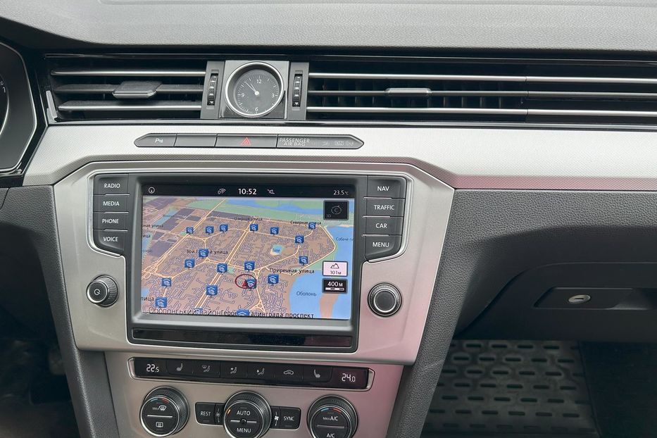 Продам Volkswagen Passat B8 2017 года в Киеве