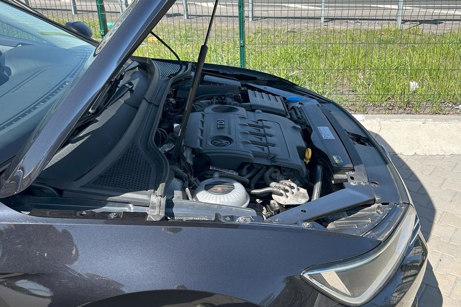 Продам Volkswagen Passat B8 2017 года в Киеве