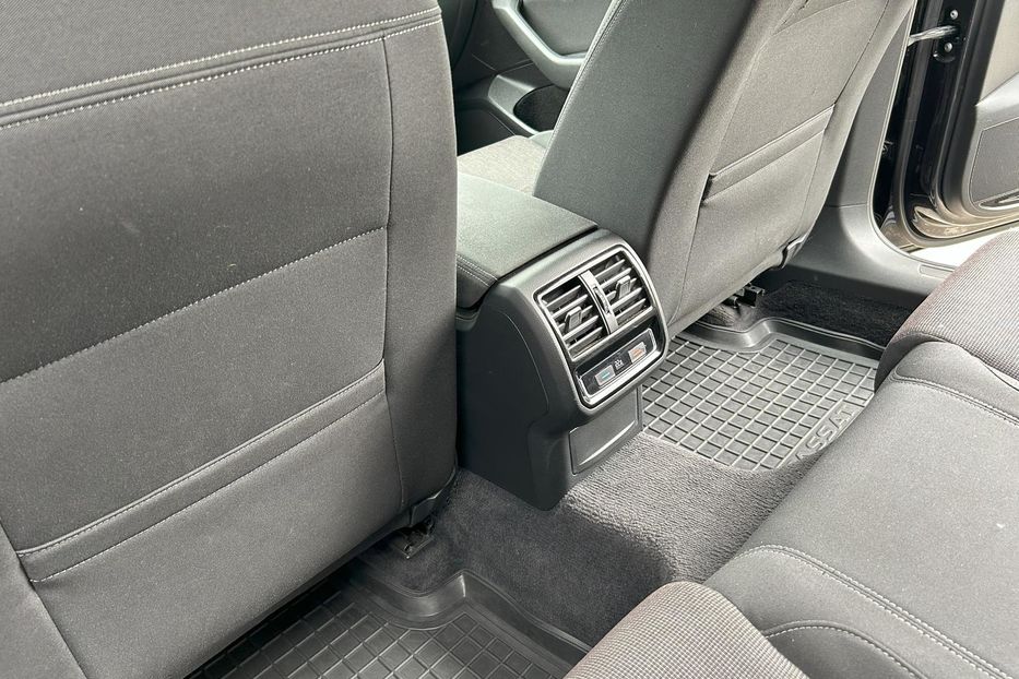 Продам Volkswagen Passat B8 2017 года в Киеве