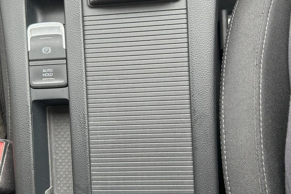 Продам Volkswagen Passat B8 2017 года в Киеве