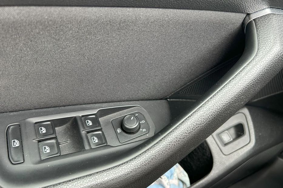 Продам Volkswagen Passat B8 2017 года в Киеве