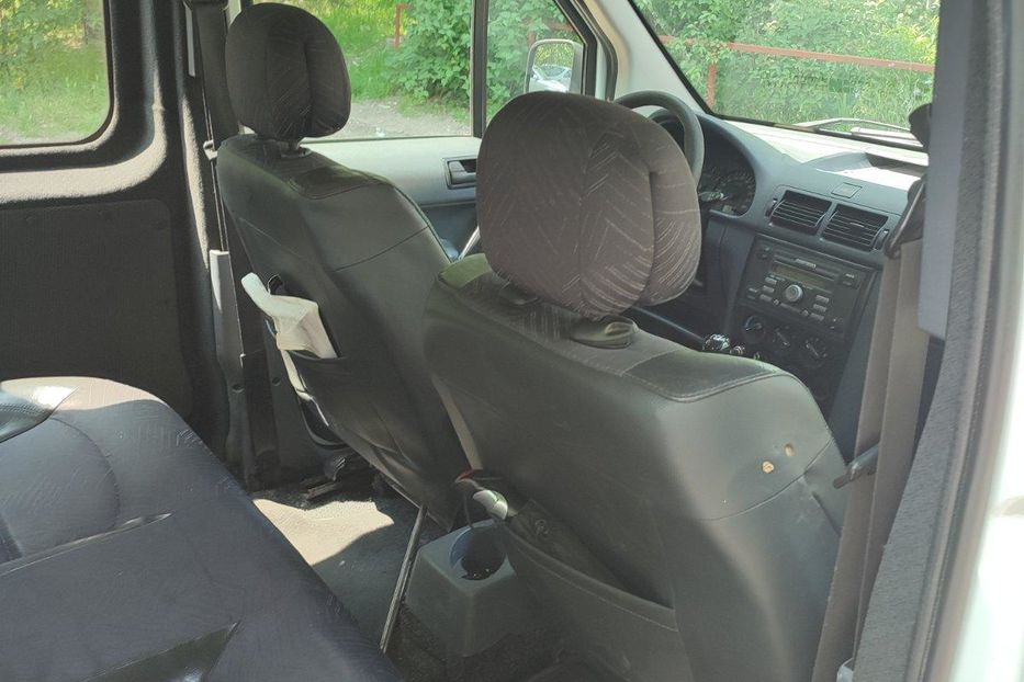 Продам Ford Transit Connect пасс. 2007 года в Киеве