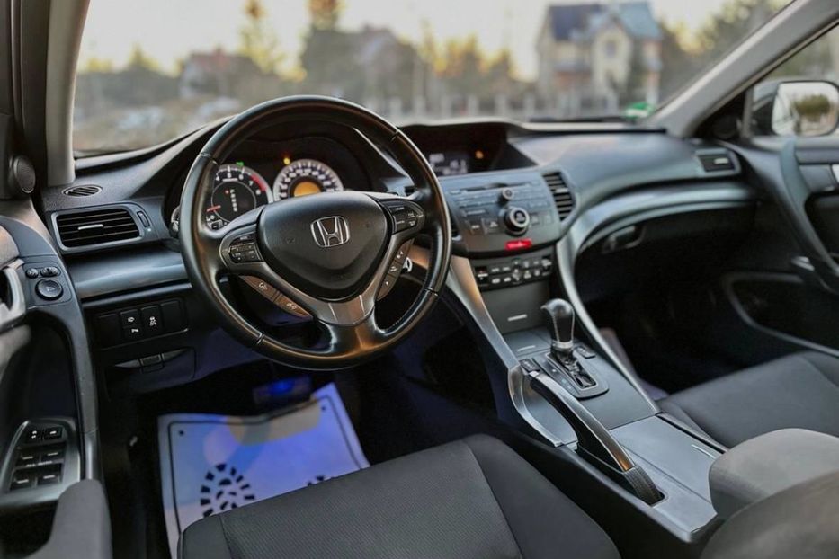 Продам Honda Accord 2013 года в Киеве
