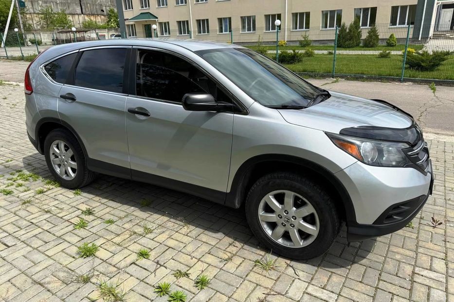 Продам Honda CR-V 2014 года в Виннице